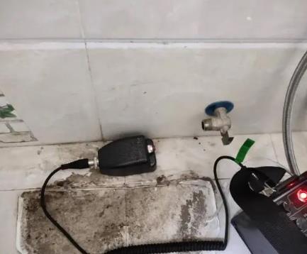 田家庵屋顶漏水维修公司分享下卫生间漏水的危害及解决方法